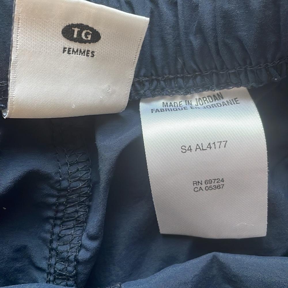 Columbia navy soft casual hiking style shorts with pockets - Picture 8 of 10